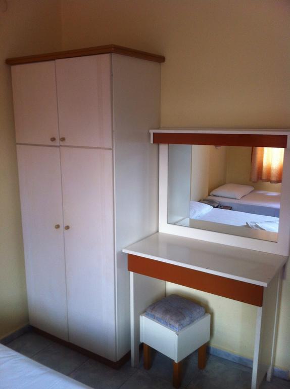 Iltur Apart Hotel Turgutreis Ruang foto